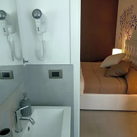 Bed and Breakfast Giovaldi's 4*
